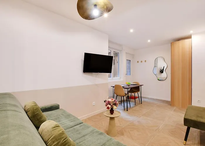 Superbe Studio- 5P- Bonne Nouvelle/ Gare De L\'Est - D