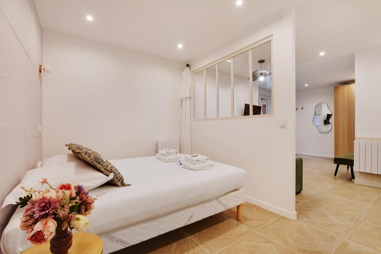Apartment Superbe Studio- 5p- Bonne Nouvelle/ Gare De L'est - D *