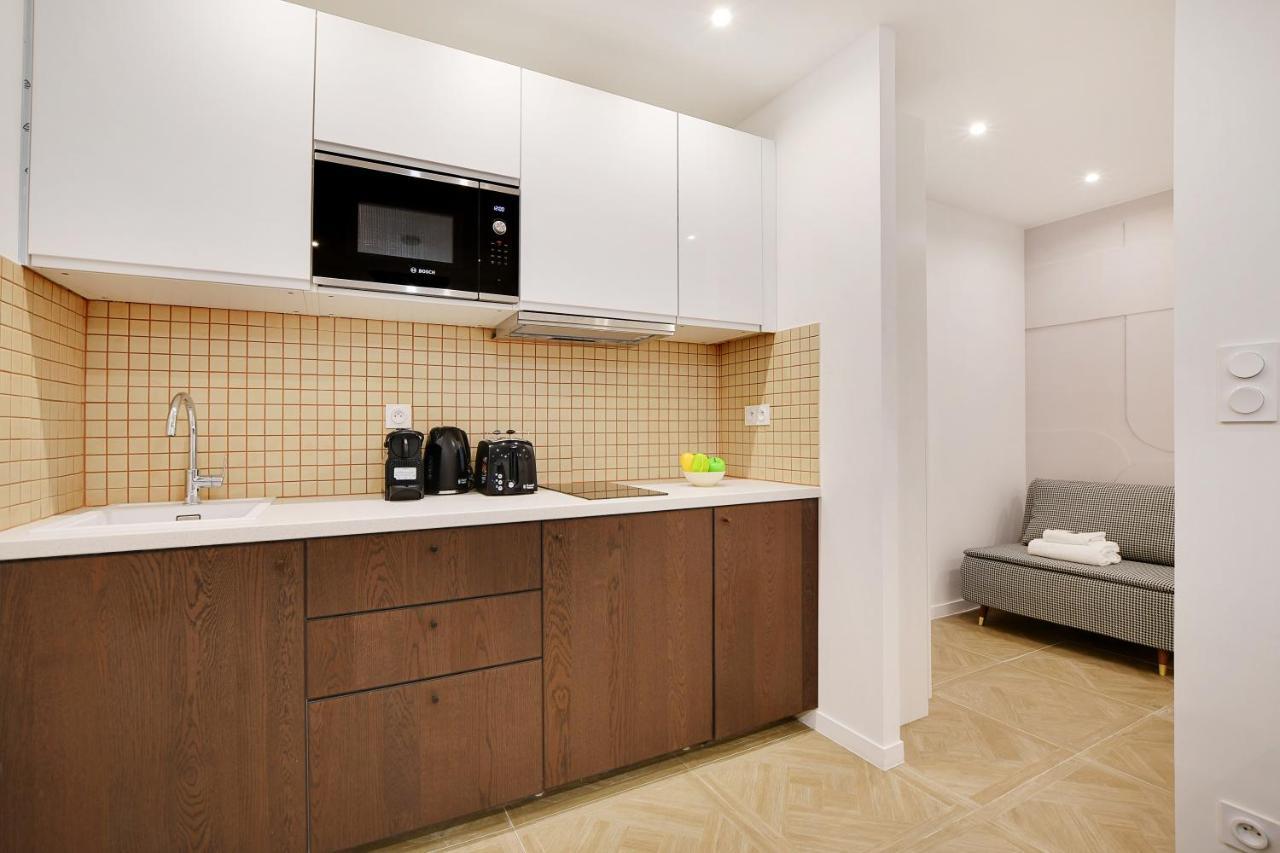 Apartment Superbe Studio- 5p- Bonne Nouvelle/ Gare De L'est - D *